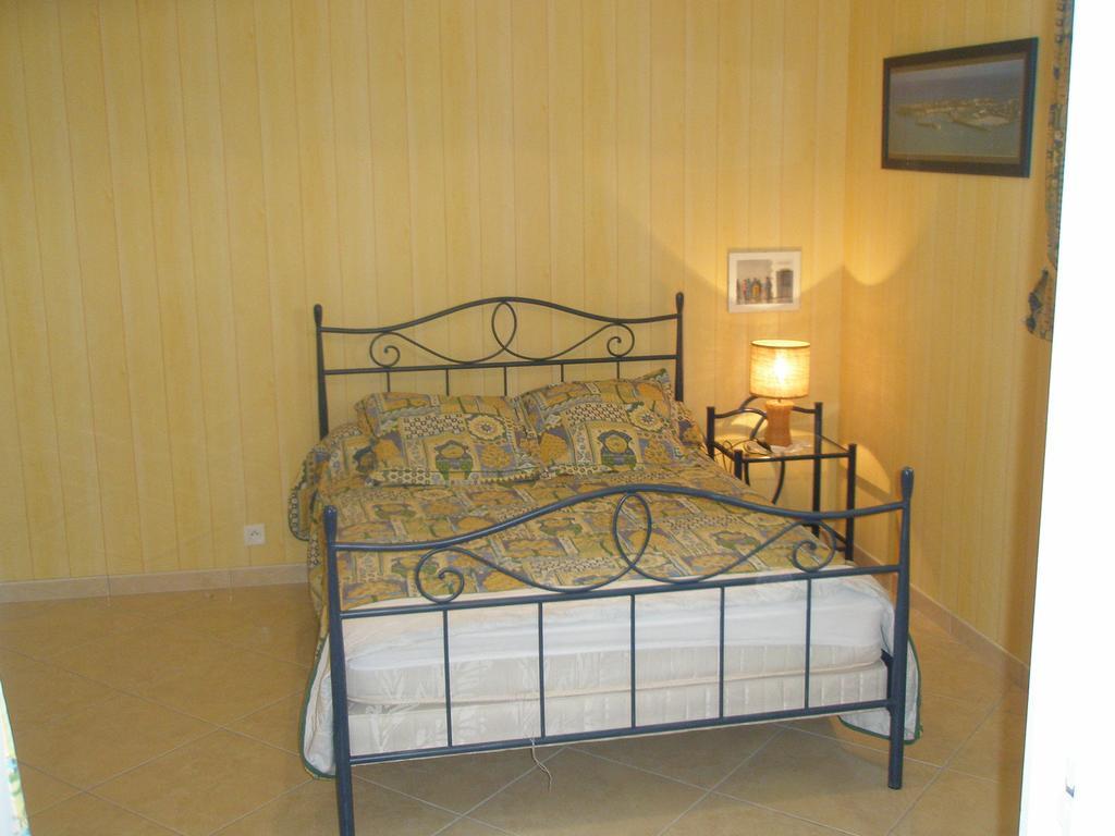 Gite Couesnon Roz-sur-Couesnon Zimmer foto